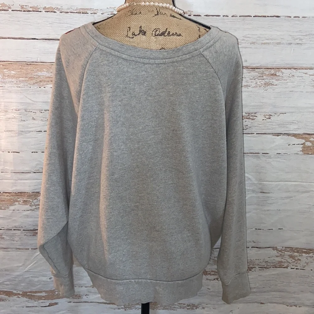 Free People Gray Floral Lace Oversized Sweatshirt Small - Picture 6 of 14